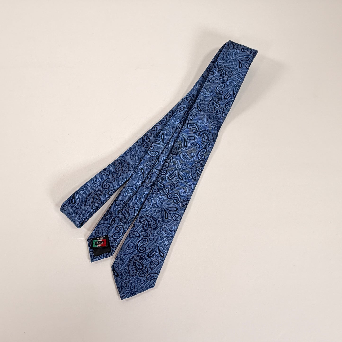 Blue paisley silk tie