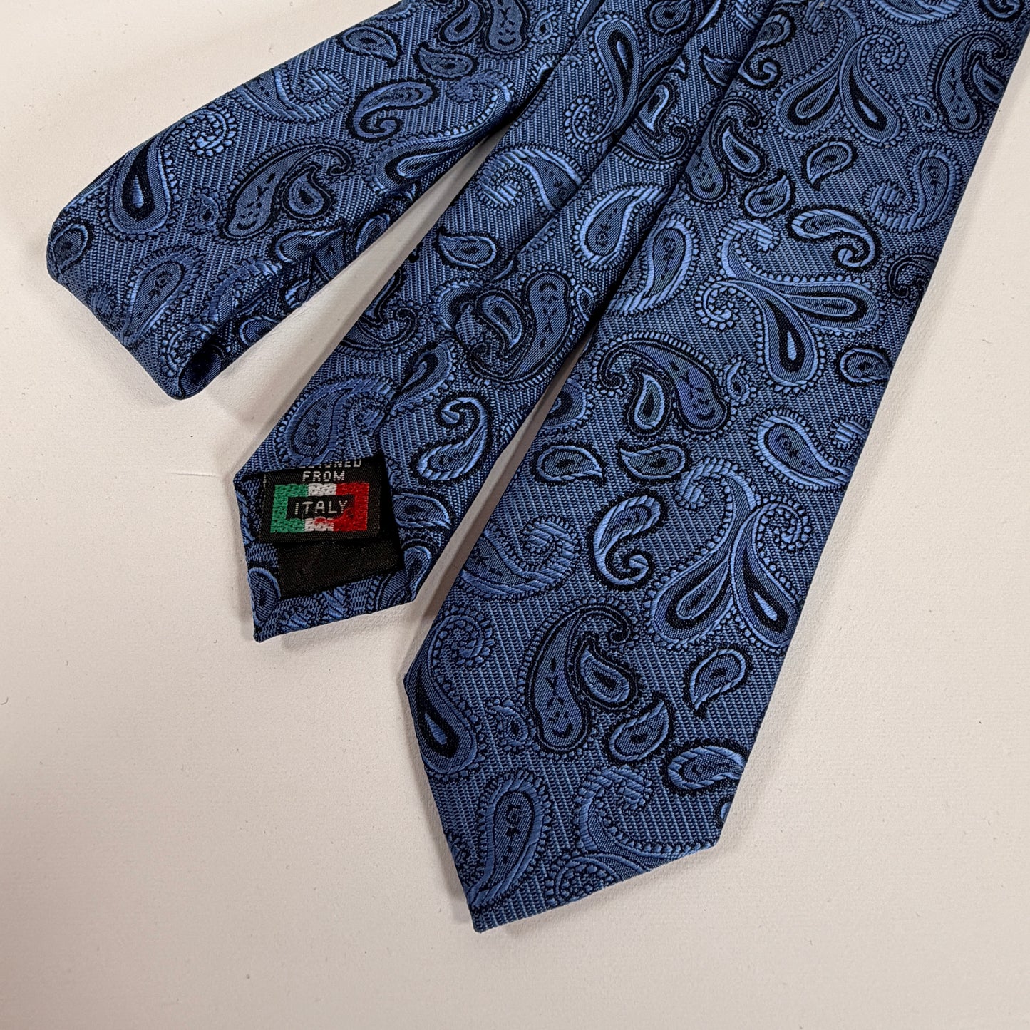 Blue paisley silk tie