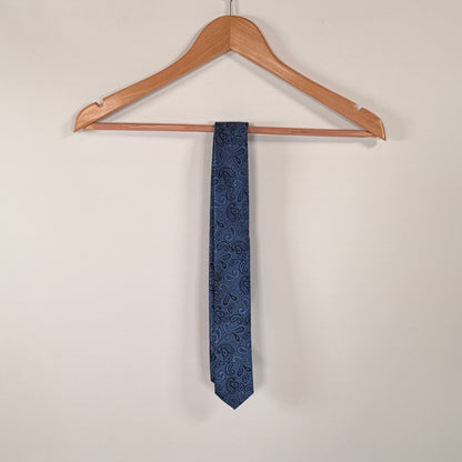 Blue paisley silk tie