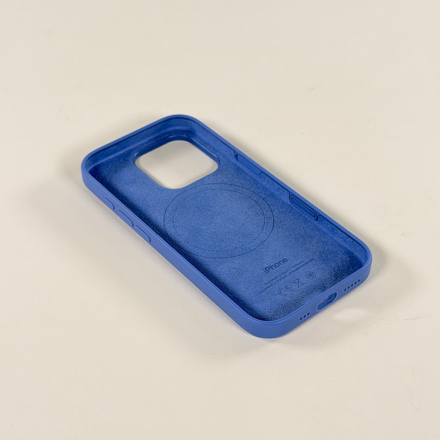 Apple Silicon MagSafe Case - Blue