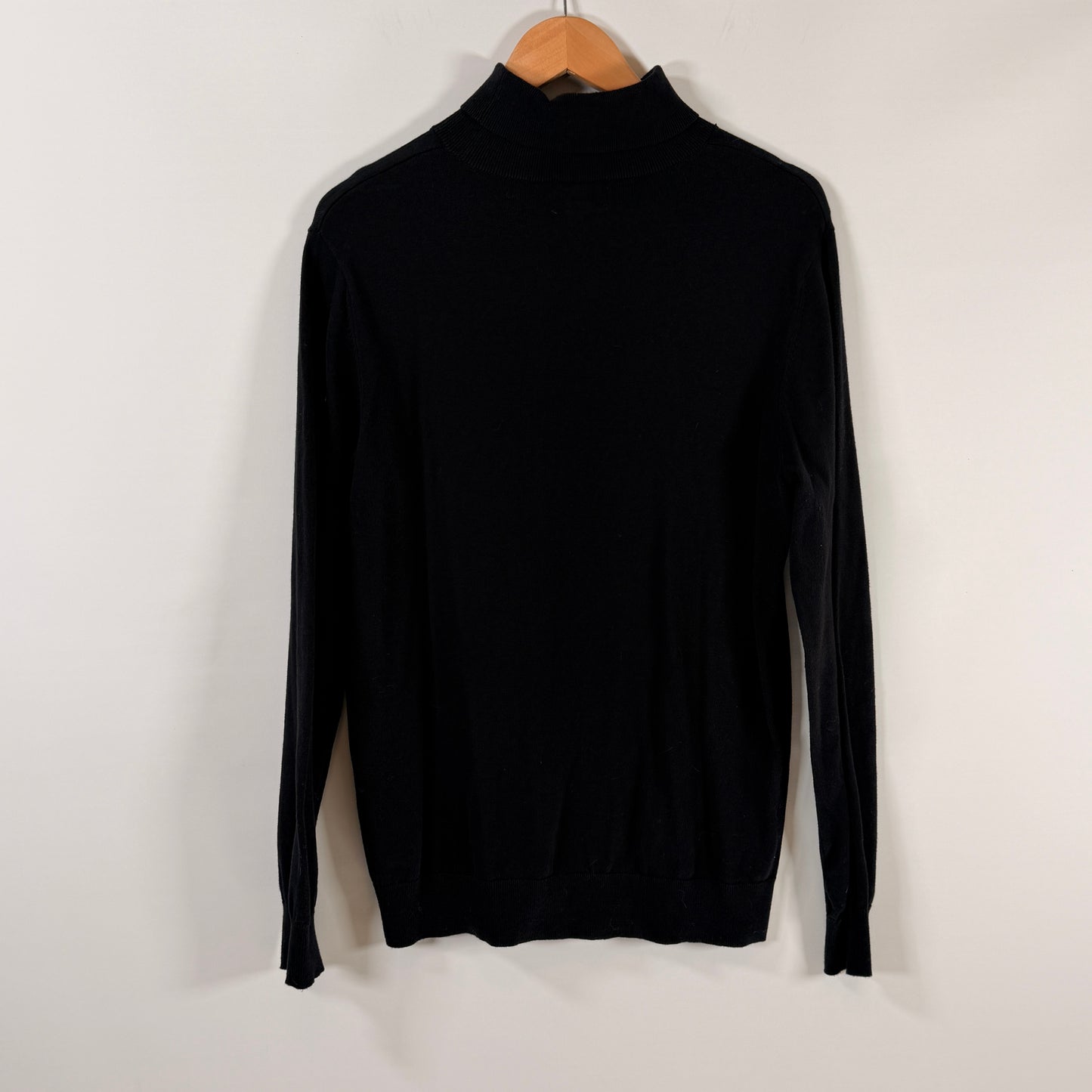 H&M Black Slim Knit Turtleneck Sweater — Size L