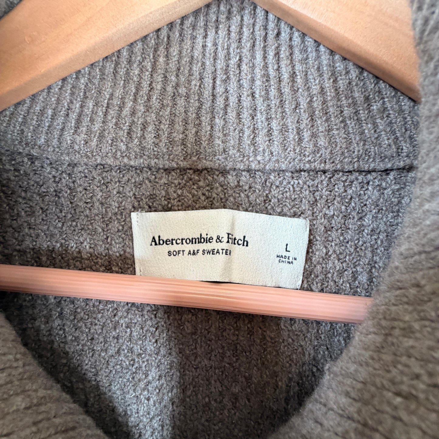 Abercrombie & Fitch Quarter-Zip — Size L